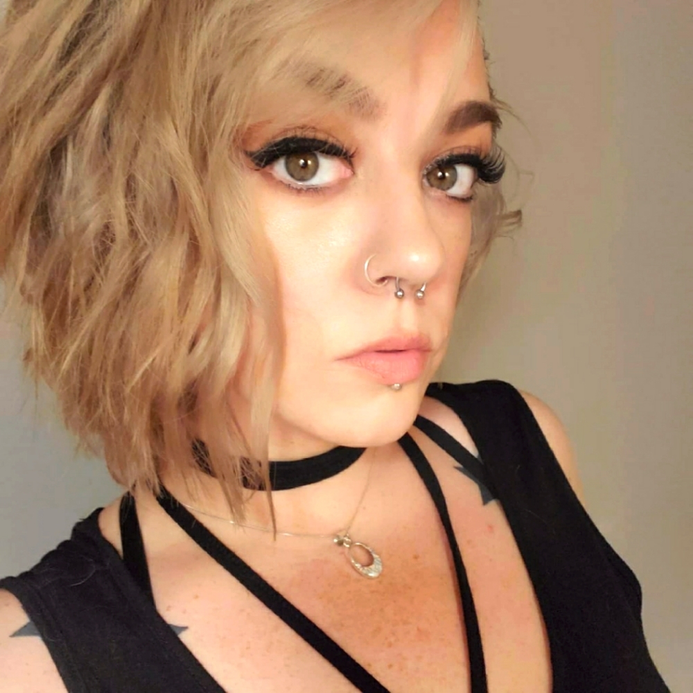 Meet your Posher, Amanda